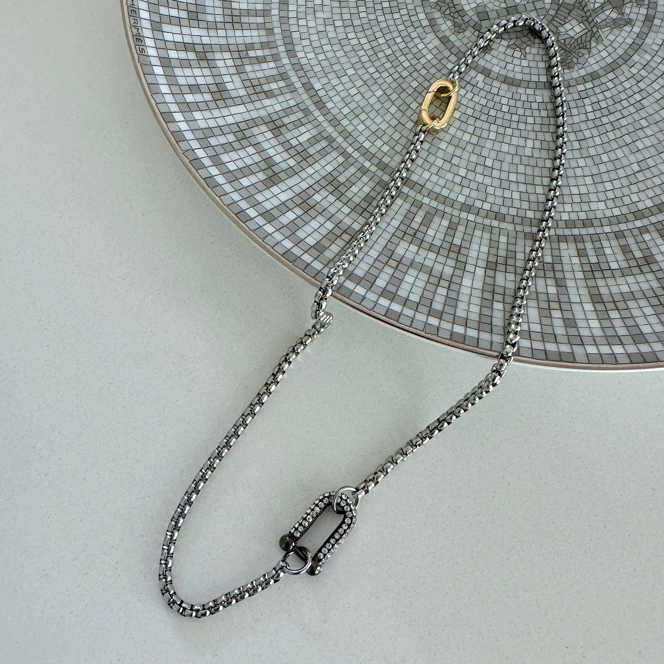 noir link necklace