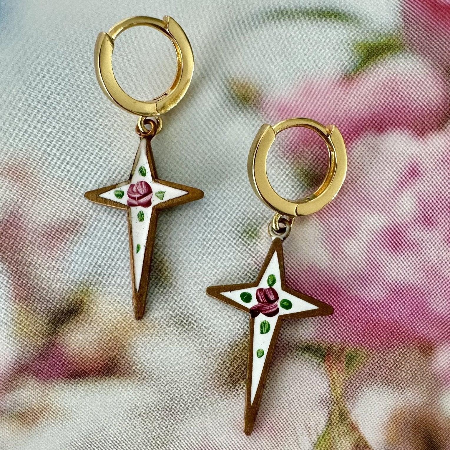 CANDY ROSE CROSS EARRINGS - nctrnl